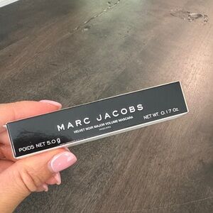 NWOT Marc Jacobs Velvet Noir Mascara in Black